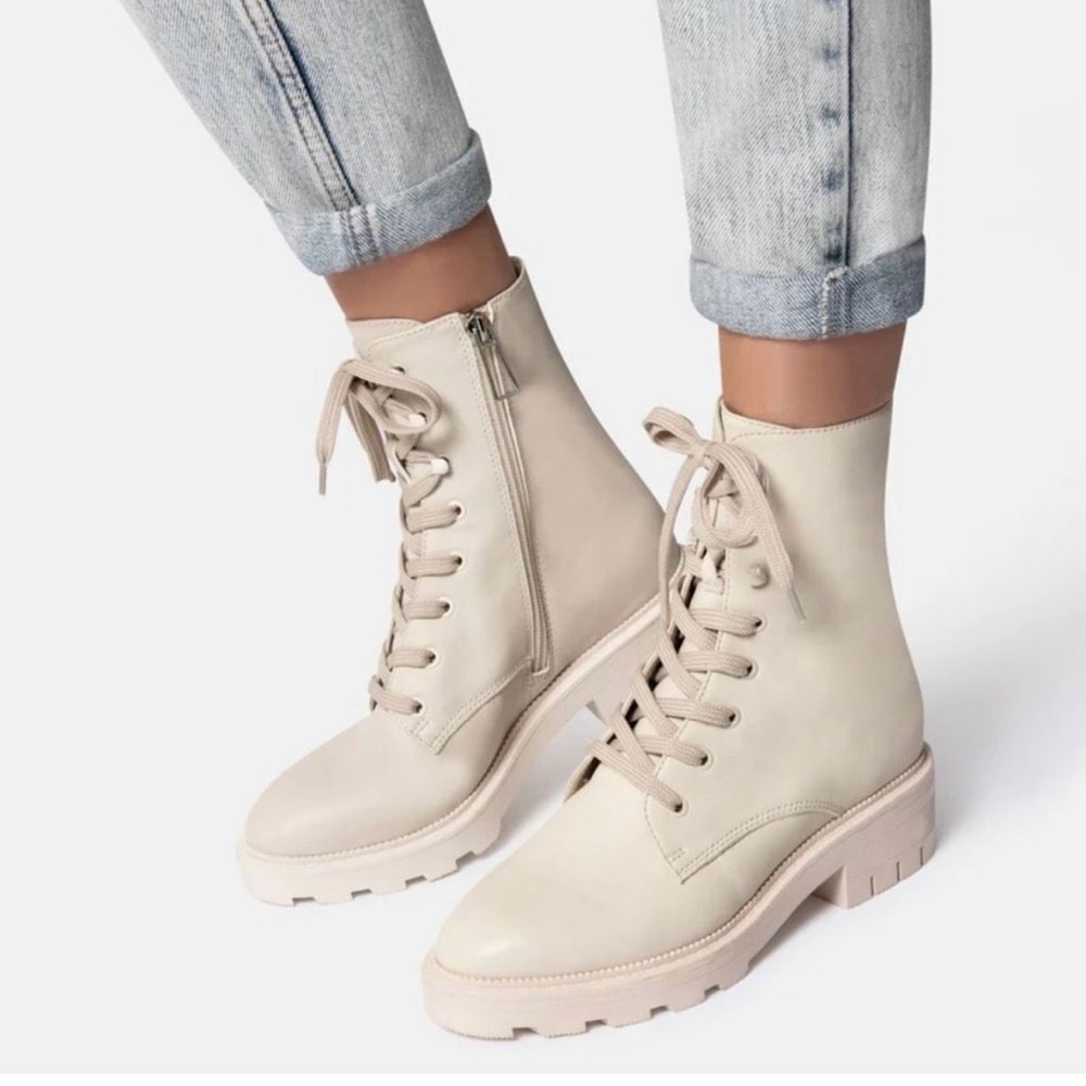Dolce Vita Lottie Lace Up Combat Boots Ivory Size 6.5